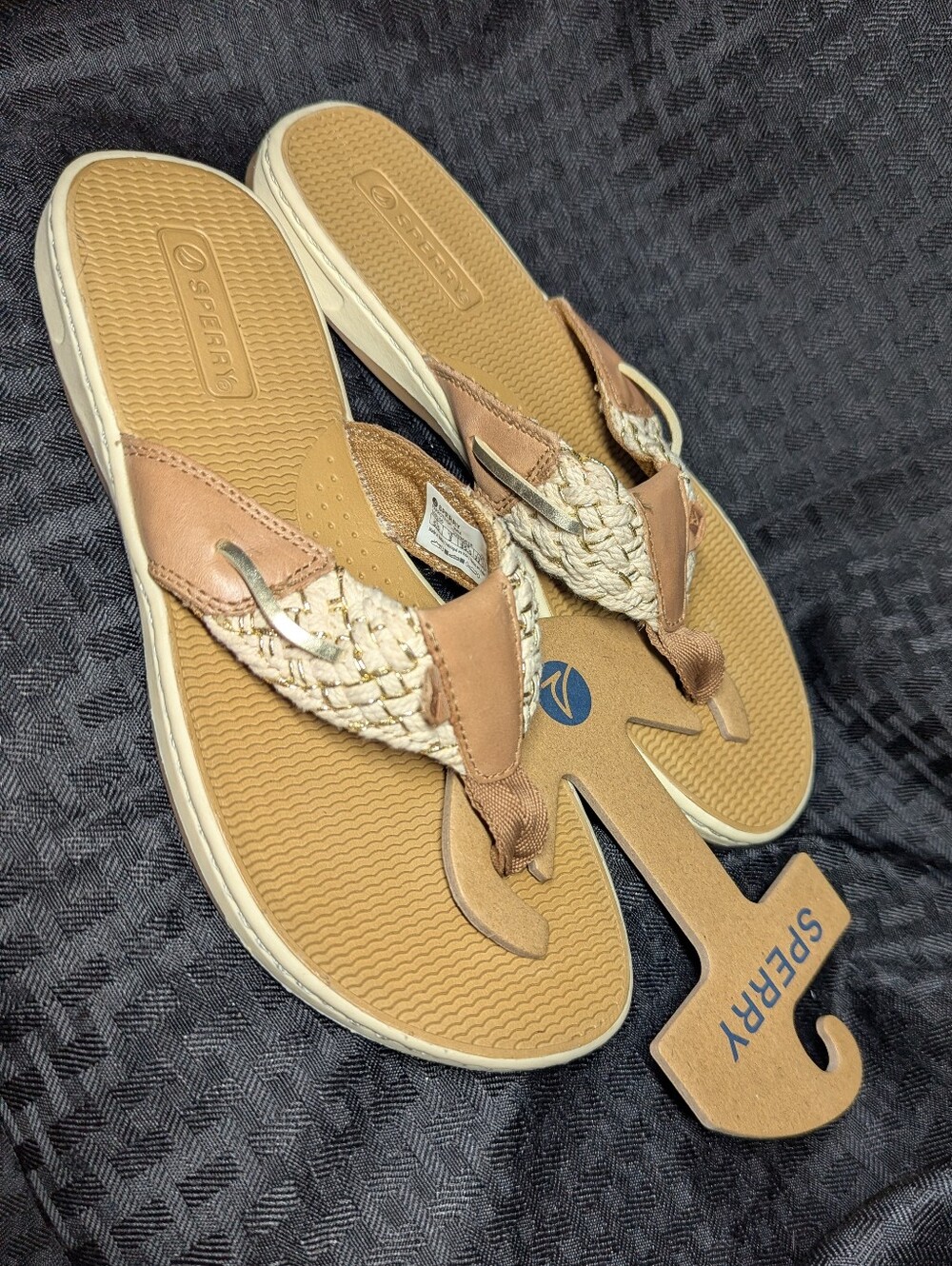 Gold & Cream Sperry Parrotfish Flip Flop Sandals.